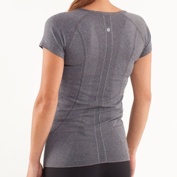 Lululemon Run: Swiftly Tech V Neck - Picture 2 of 6